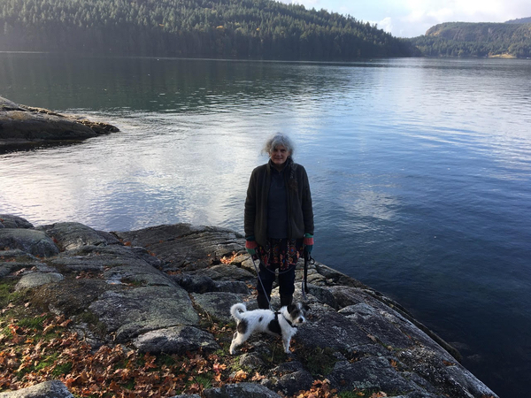 Joanna Rogers with Zeb Jack Russell at Burgoyne Bay